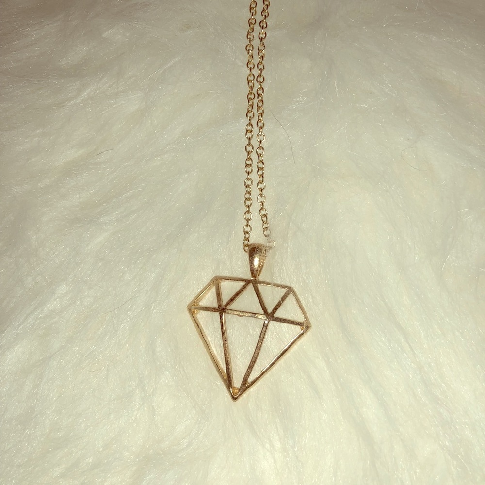 Gold Diamond Shape necklace